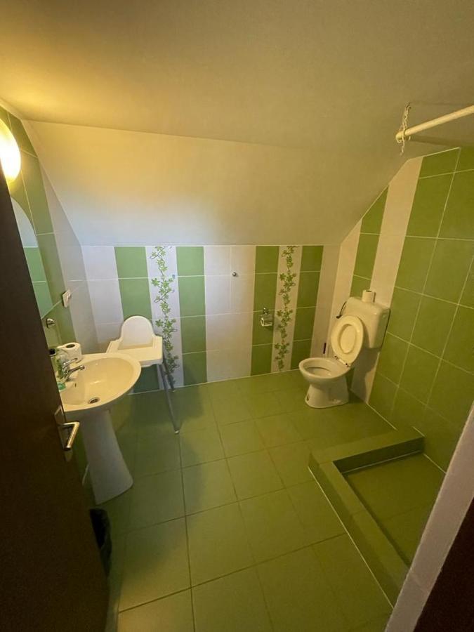 Fortress Apartments Орадеа Екстериор снимка