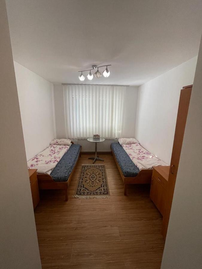 Fortress Apartments Орадеа Екстериор снимка